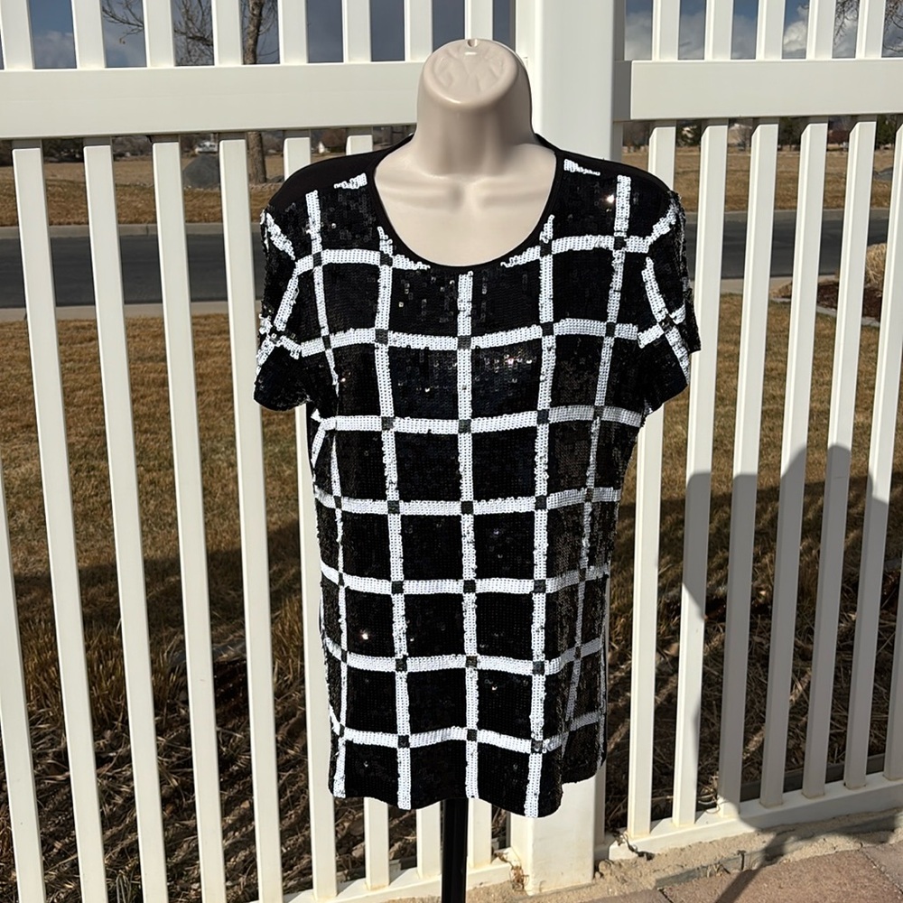 Michael Michael Kors Black & White Sequin Size Med Top